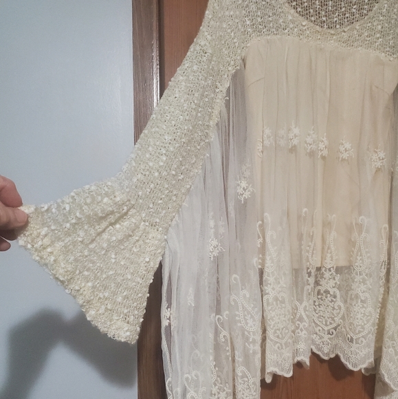 Top - Picture 3 of 4